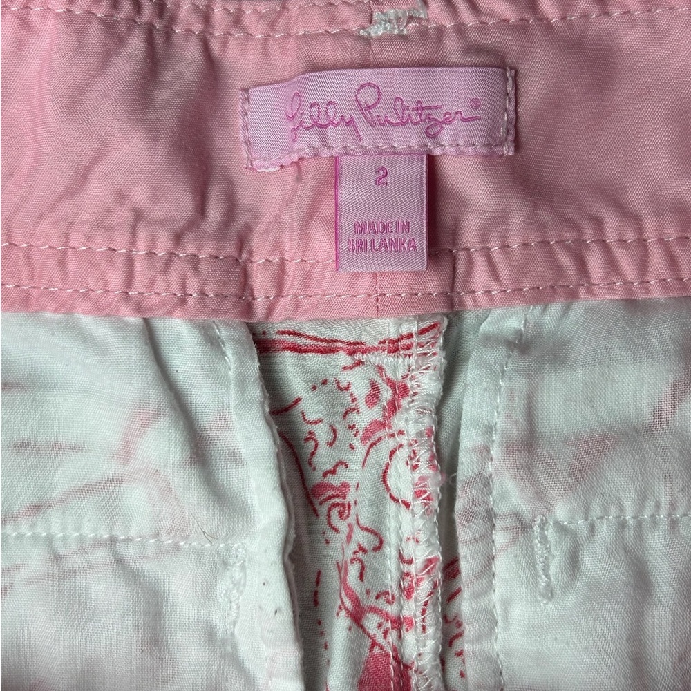 Lilly Pulitzer Spin the Bottle Party Print Pink Red White Chino Shorts Sz 2 - Picture 7 of 11